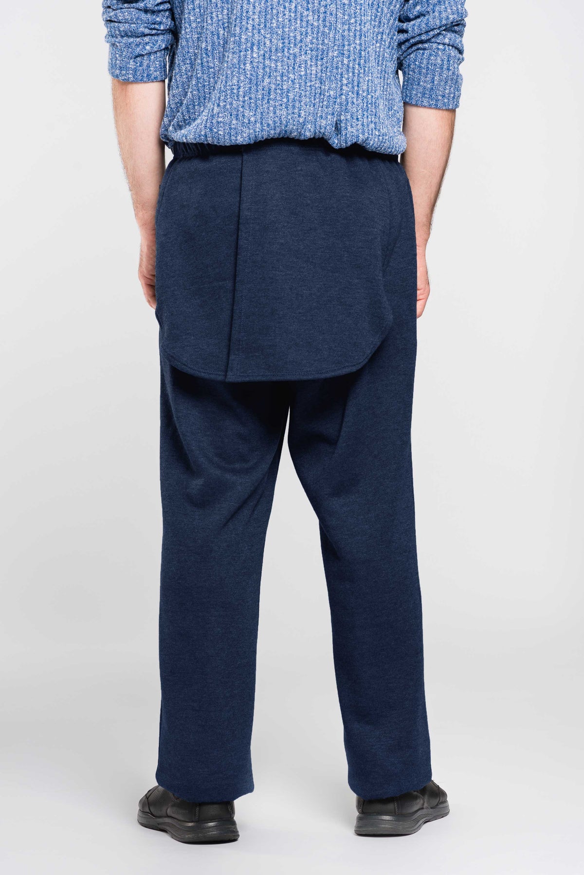 These adaptive pants offer easy access and discretion while providing comfort with a soft polyester/cotton blend. Machine-washable for convenience, these pants are designed to support men with incontinence. Say goodbye to discomfort and hello to hassle-fr
