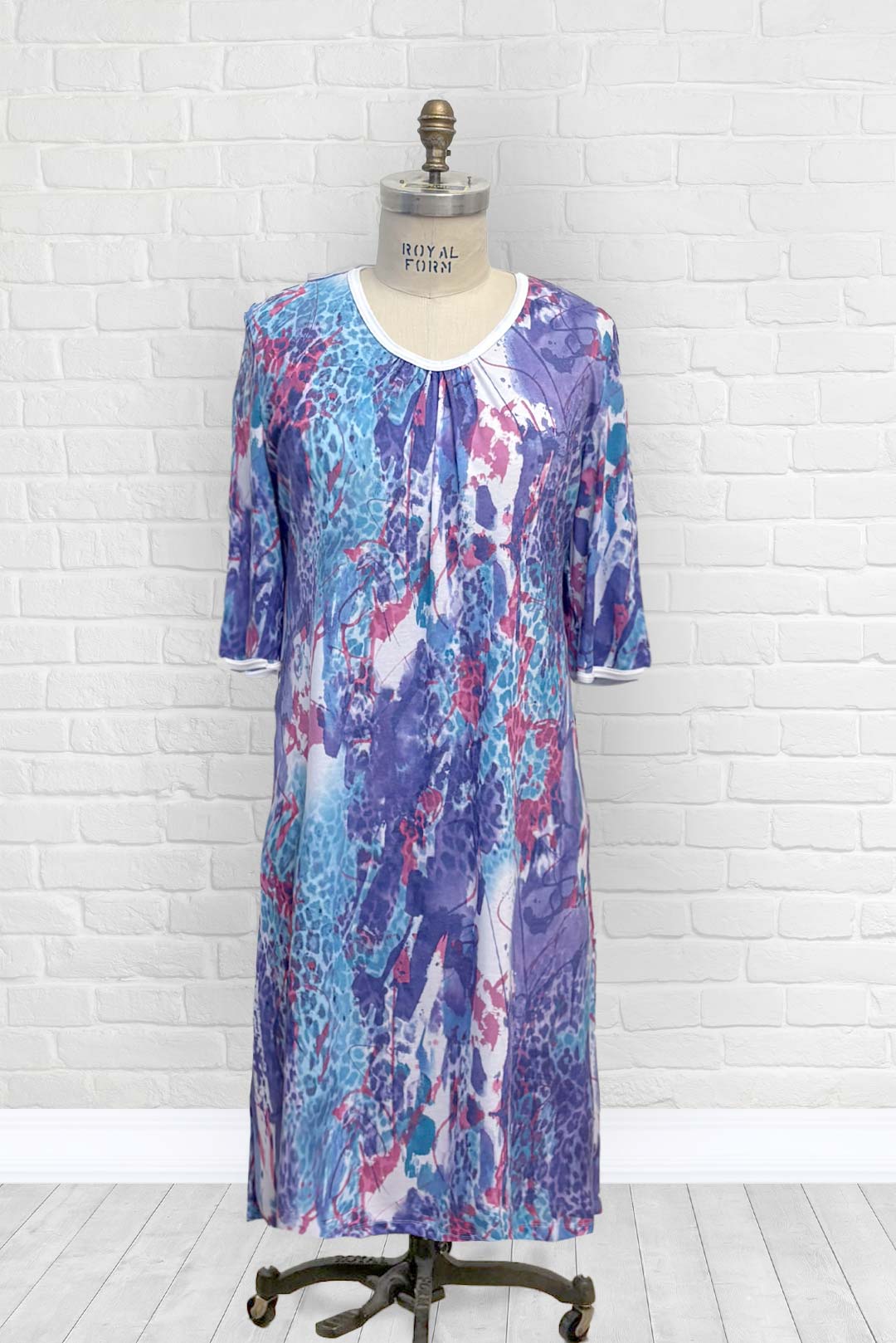 1XN131-2C304-Robe de nuit , col rond et plissé