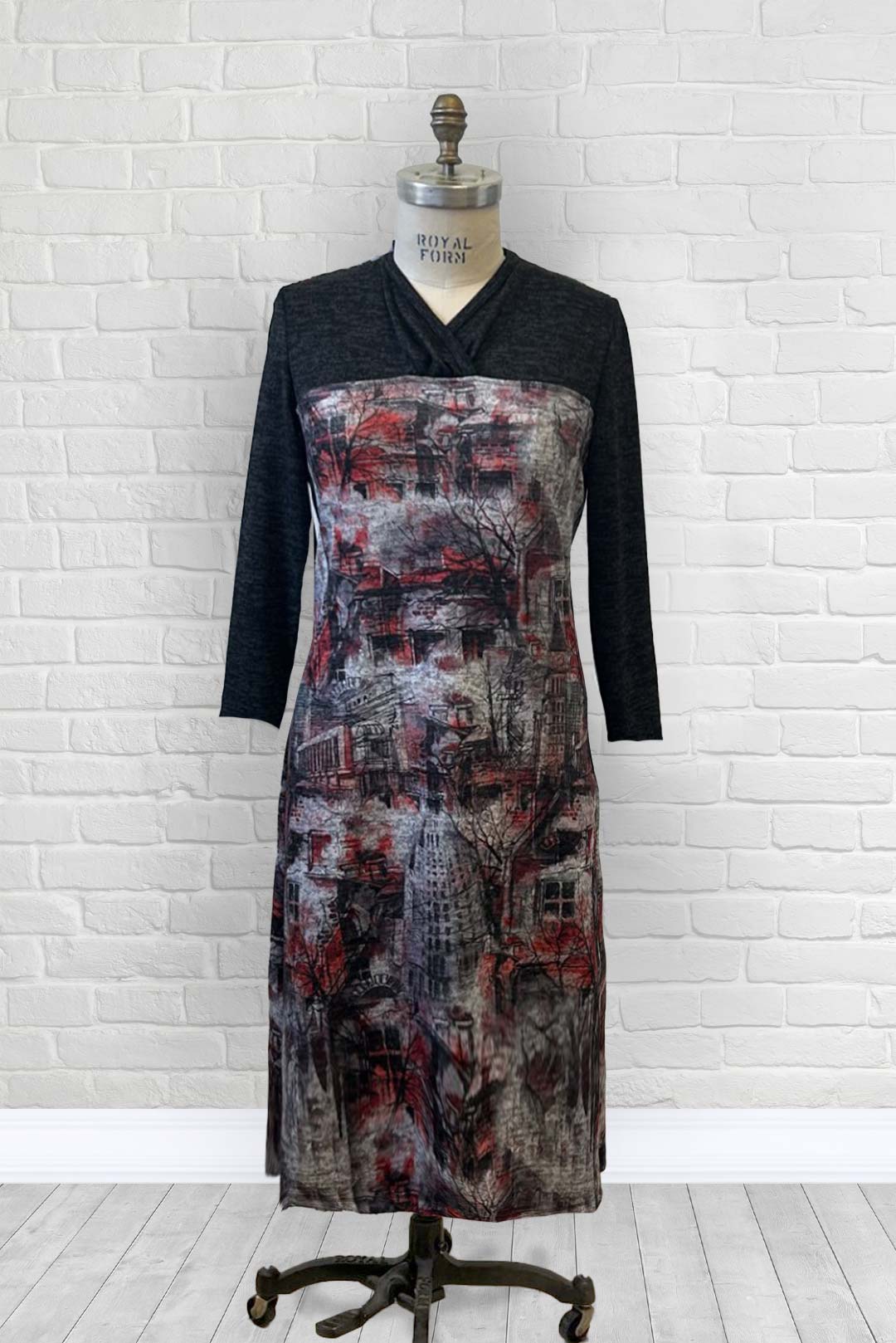 2CR828-2C605-Robe à col V et manches longues.