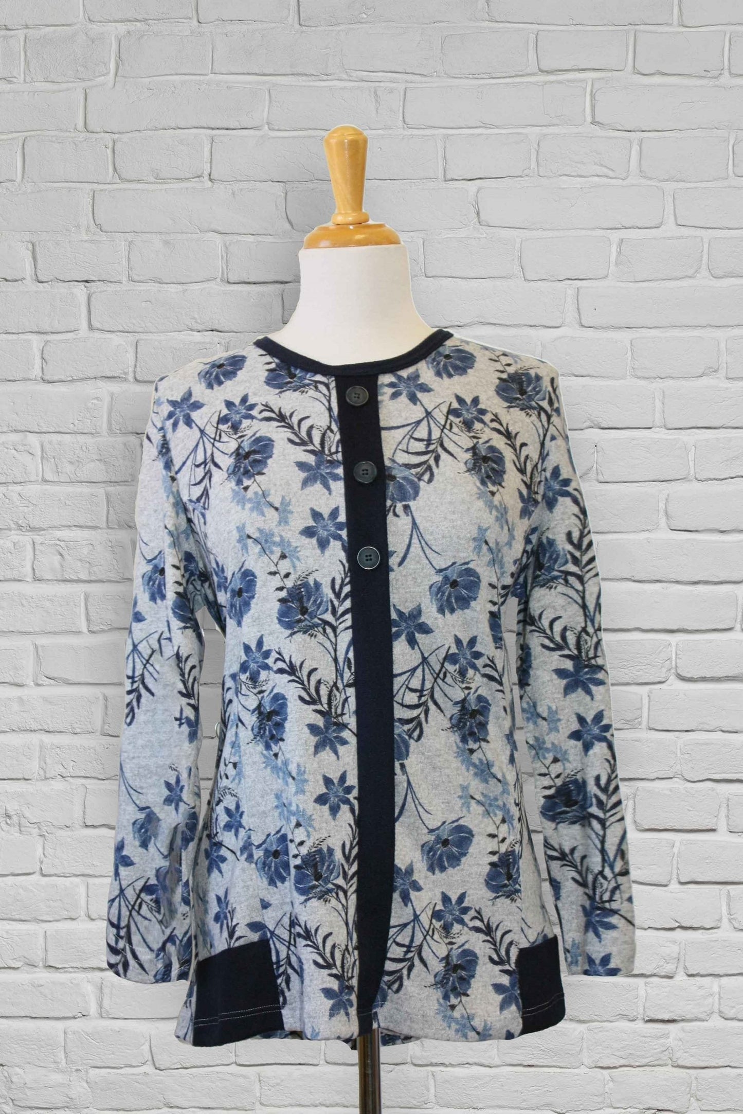 1QT348-1Y147- Haut avec allure de cardigan