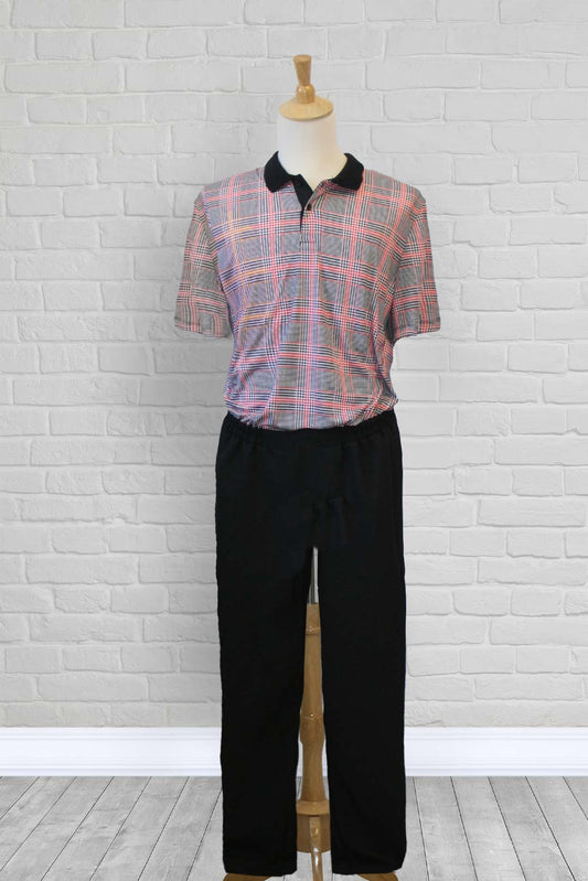 Adaptive jumpsuit for men. This dignity suit is designed to give the impression that the patient is wearing a top and pants. Can be worn during the day. The back closure prevents the patient from undressing. Combo of pattern and solid color. Machine-washa