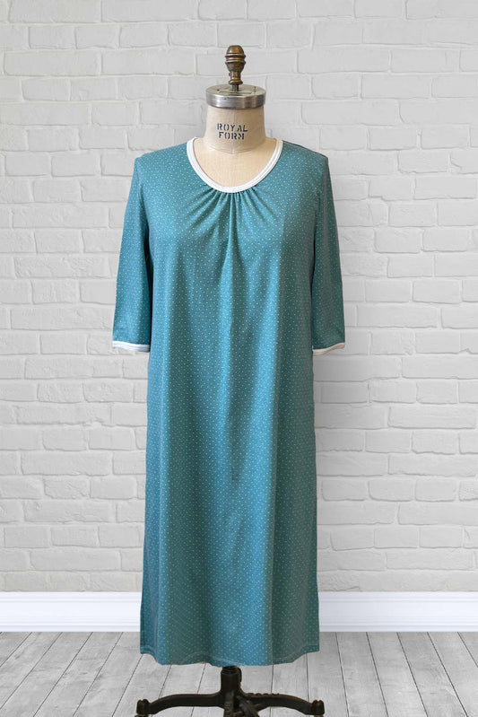 1XN131-2D305-Robe de nuit , col rond et plissé
