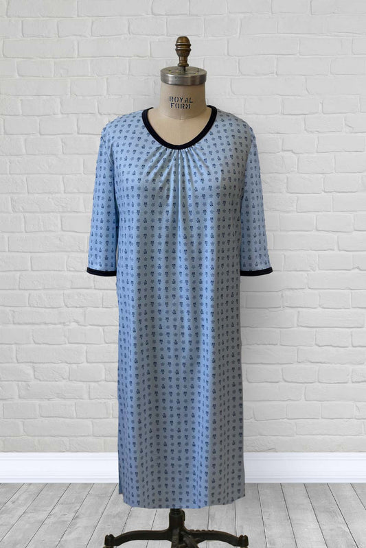 1XN131-2D306-Robe de nuit , col rond et plissé